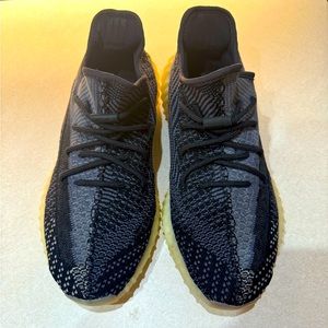Yeezy 350 Black Preowned